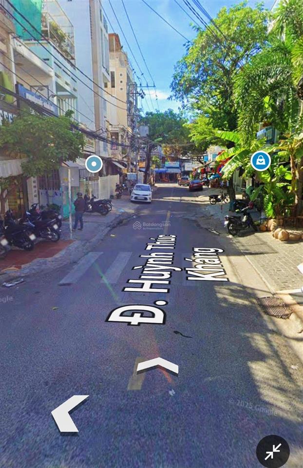 Nhà 2 tầng mặt tiền huỳnh thúc kháng, ngang 4m * cách biển trần phú 700m, giá 17,9 tỷ