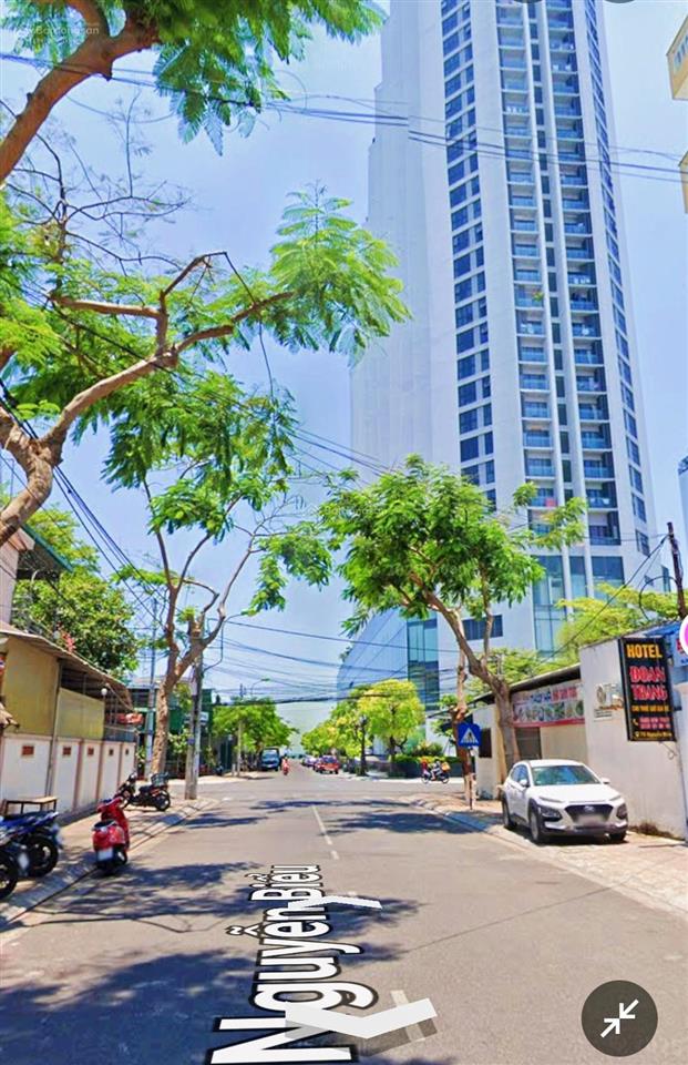 Nhà 2 mặt tiền nguyễn biểu  sát scenia bay * cách biển hòn chồng  250m. giá 15,5 tỷ.