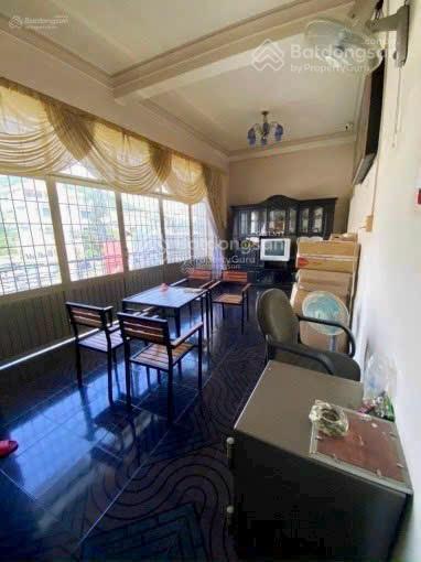Nhà 3 tầng mặt tiền đường 2/4, gần đại học nha trang, sẵn dòng tiền cho thuê, giá 17 tỷ
