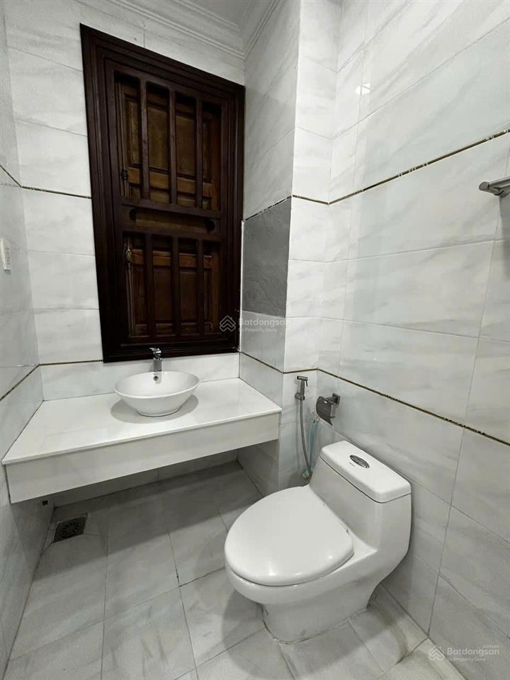 Nhà 3 tầng, mặt tiền bắc sơn  cách biển hòn chồng  400m ] sẵn dòng tiền cho thuê giá  16,3 tỷ