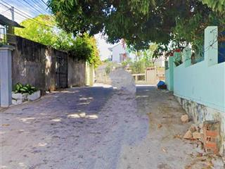 Đường ô tô gần đèn xanh đèn đỏ đặng tất  cách đường 2/4  60m ] bên kia đường 2/4 giá  3,950 tỷ