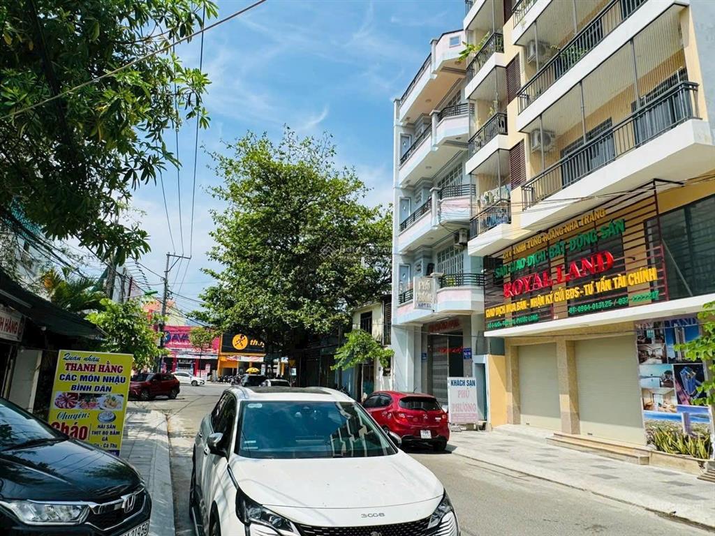 [ mặt tiền khúc thừa dụ  ngang 10m ]  vị trí đẹp   giá  23,5 tỷ