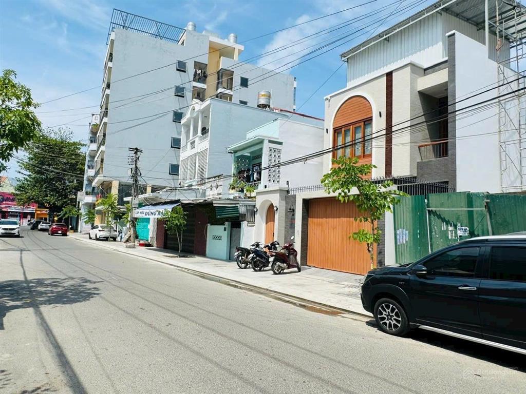 [ mặt tiền khúc thừa dụ  ngang 10m ]  vị trí đẹp   giá  23,5 tỷ