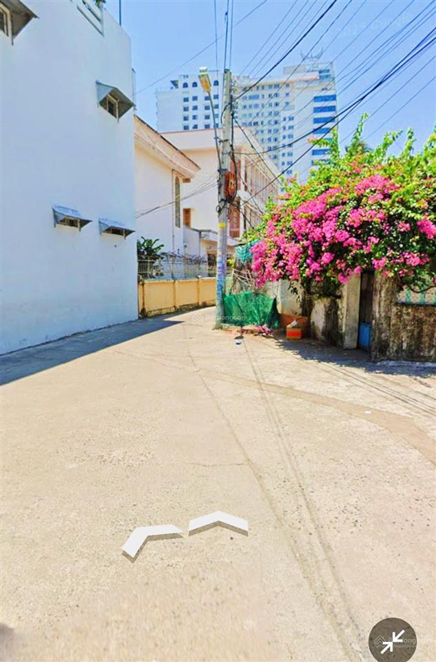 Khách sạn đặng tất, ngang 17m hẻm ô tô, cách biển hòn chồng 200m. giá 55 tỷ