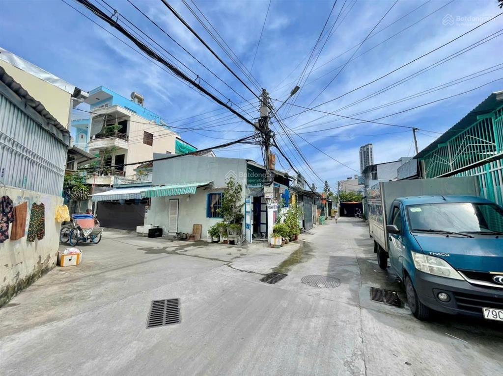 Đất nguyễn biểu  ô tô rộng 5m vi vu * cách biển hòn chồng  680m. giá 6,68 tỷ