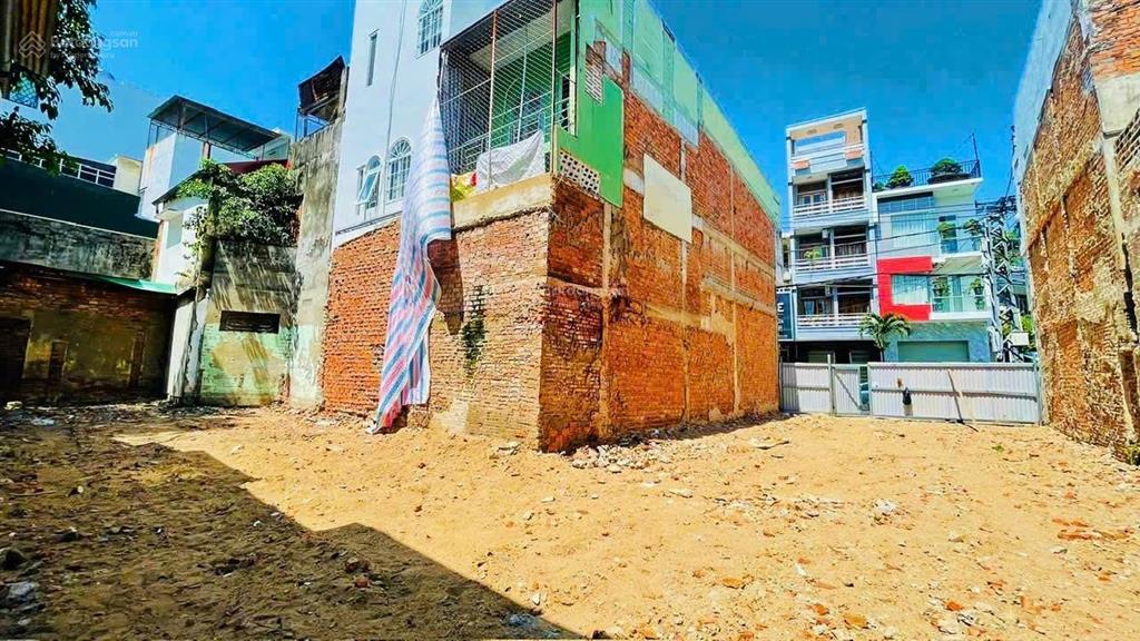 Mặt tiền bạch đằng, ngang 7m  * ra biển trần phú 550m. giá 34,8 tỷ