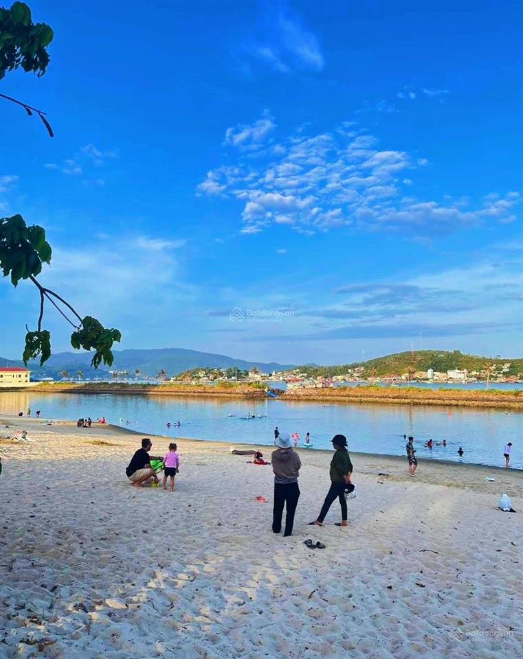 [ 2 mặt tiền kdt an viên  gần vòng xoay ]  cách biển trần phú  100m   giá  90tr/m²