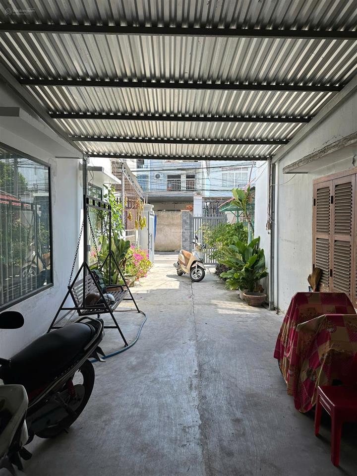 [ đất đường nhà thờ cách biển hòn chồng  350m ]  giá  13,5 tỷ