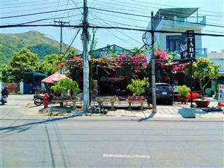 Góc 2 mặt tiền nguyễn phong sắc, đang kinh doanh cà phê * mặt đường 2/4 giá 75tr/m²