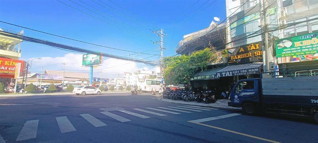 Góc 2 mặt tiền củ chi dài 7m cách biển hòn chồng 300m