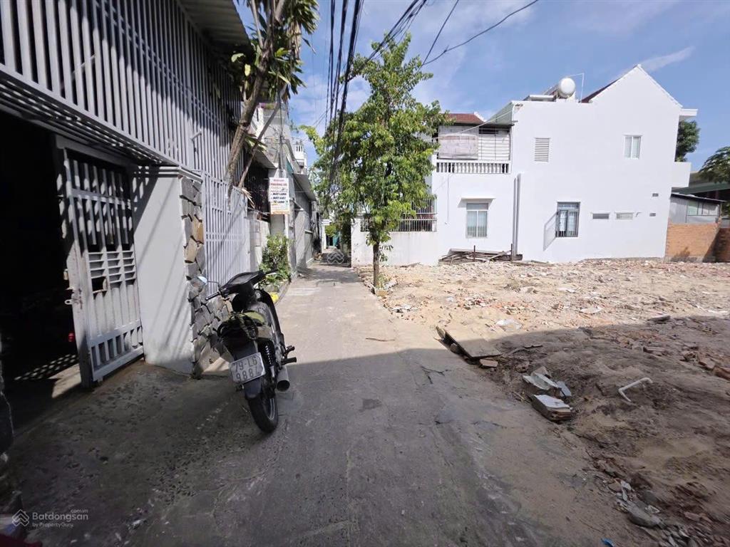 { đất dân đường bắc sơn  đi ra biển hòn chồng 500m } * hẻm xe tải nhỏ * giá 4,850 tỷ