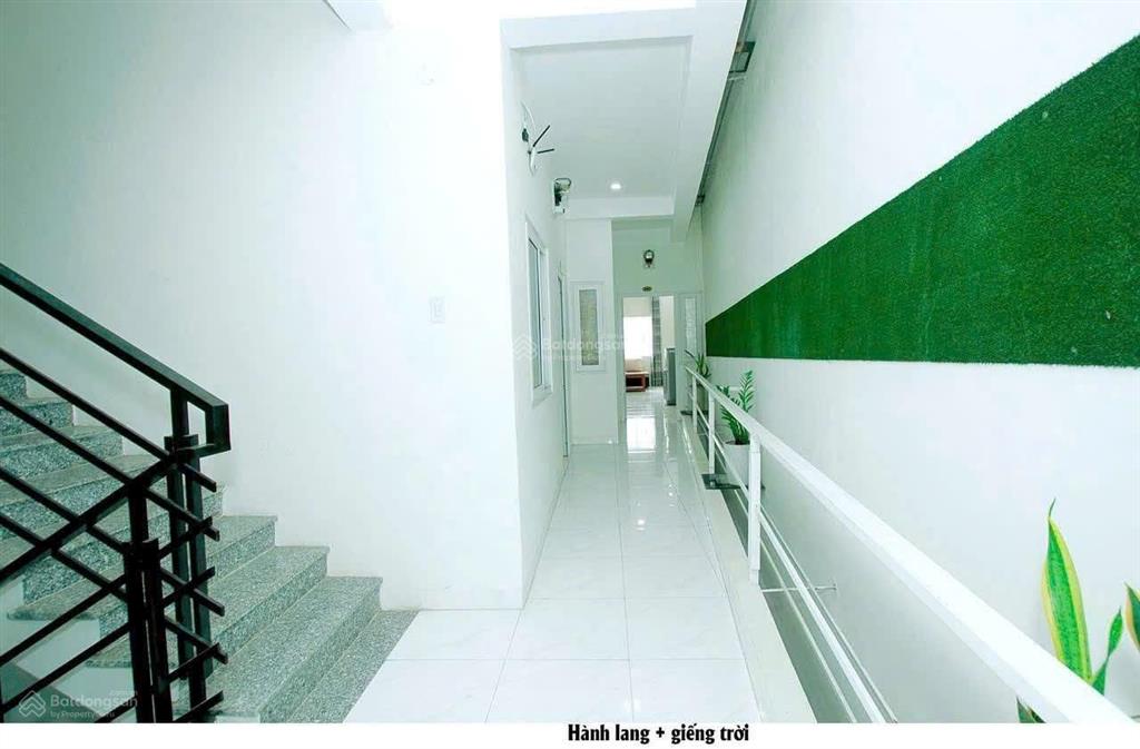 Toà căn hộ mini  đường hưng đạo thông đặng tất * cách biển hòn chồng 250m *.  giá 18,5 tỷ