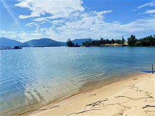 Mặt biển sơn đừng (đầm môn)  cát biển trải dài gần 80m, giá 36 tỷ