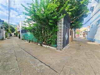 Hẻm ô tô quay đầu phú đức, cách biển hòn chồng hơn 800m * sau qh 2 mặt tiền trước sau 4,6 tỷ