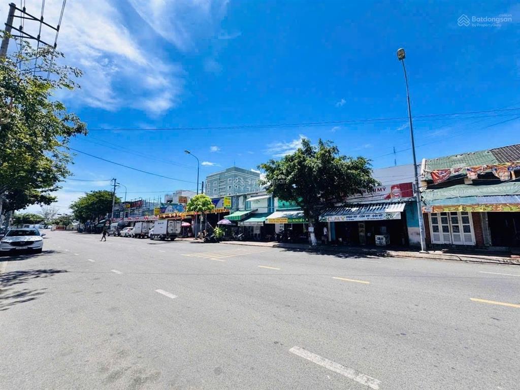 [ nhà mặt tiền tô hiệu  cách biển trần phú 150m ]  giá 16,9 tỷ.