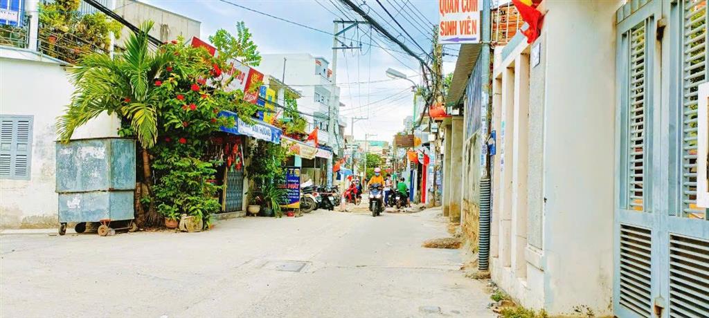 Đoàn trần nghiệp  ngang 8m * hẻm ô tô quay đầu vi vu