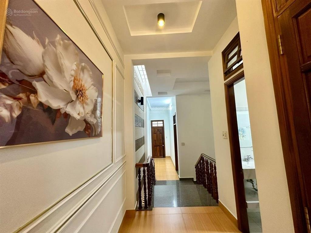 Nhà 3 tầng trần thị tính  ô tô vi vu giá 8,5 tỷ