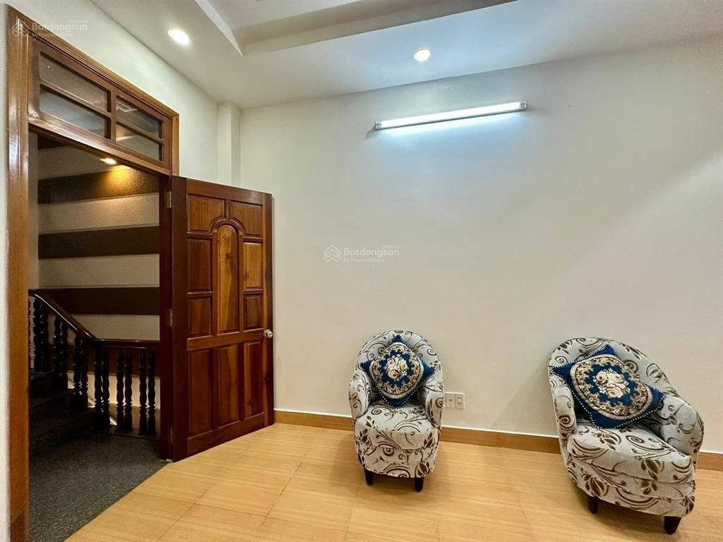 Nhà 3 tầng trần thị tính  ô tô vi vu giá 8,5 tỷ