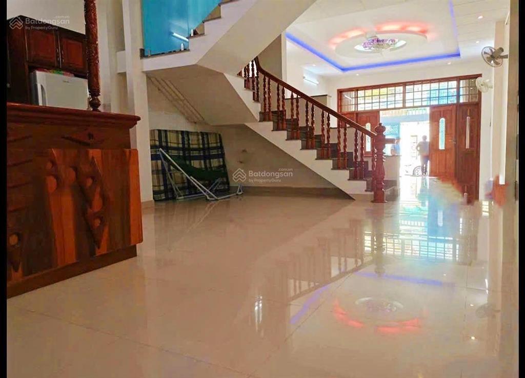 Nhà 3 tầng trần thị tính  ô tô vi vu giá 8,5 tỷ