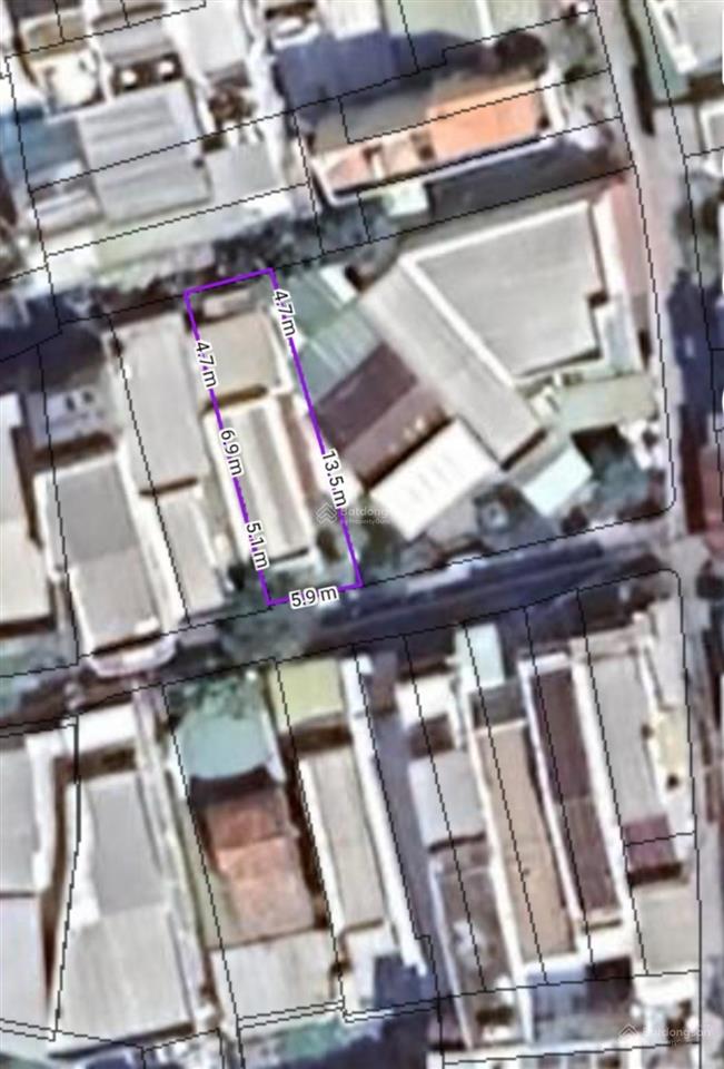 Hẻm ô tô (nằm giữa nguyễn biểu + mai xuân thưởng) cách biển hòn chồng 650m