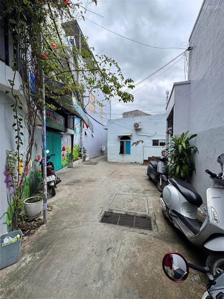 Nhà nguyễn khuyến hẻm xe ba gác cách dự án noxh cdt vcn (100m). giá 3 tỷ