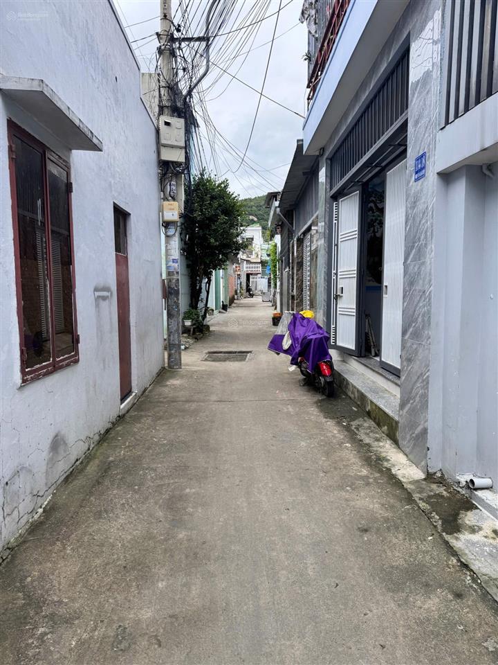 Nhà nguyễn khuyến hẻm xe ba gác cách dự án noxh cdt vcn (100m). giá 3 tỷ