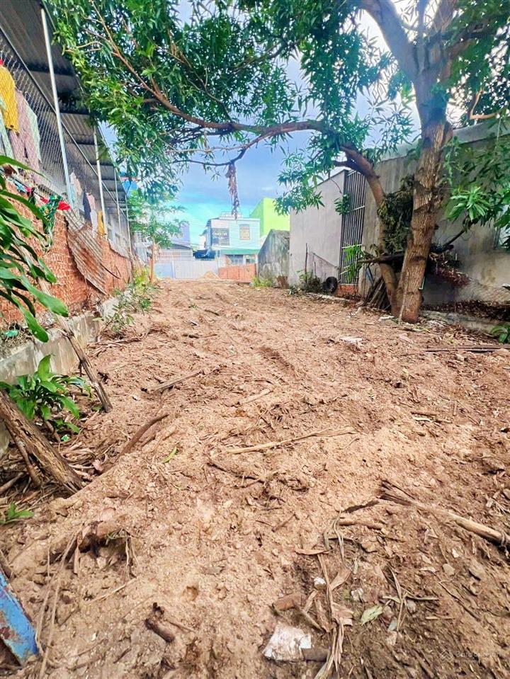 [ đất ô tô hẻm nguyễn chích  cách biển hòn chồng 900m ]  giá 27tr/m²