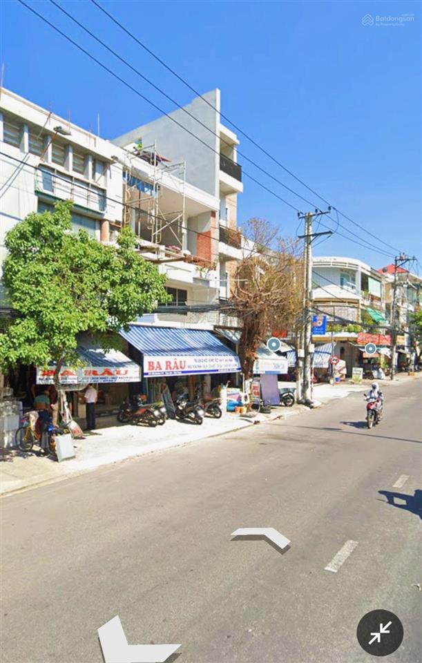 Nhà mặt tiền đường 2/4  gần đường nguyễn biểu, xéo bên kia đường  là chợ vĩnh hải giá 22,6 tỷ