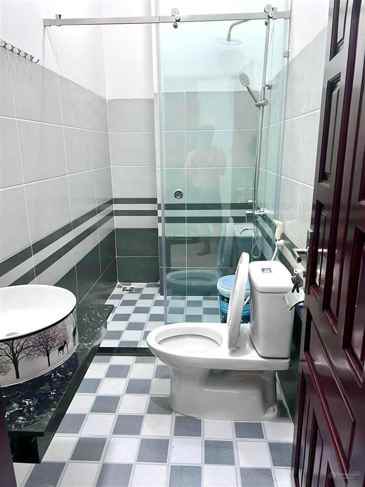 [ nhà 4 tầng mặt tiền đường 2/4  có thang máy ]  gần tôn thất tùng  giá 17 tỷ