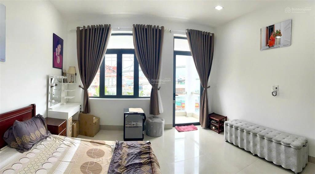 [ nhà 4 tầng mặt tiền đường 2/4  có thang máy ]  gần tôn thất tùng  giá 17 tỷ