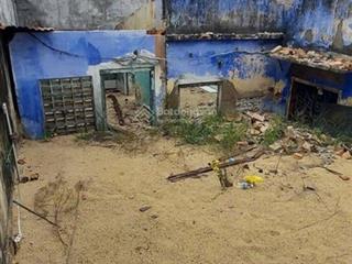 [ đất dân, sau lưng tháp bà ponagar  sát đường ngô đến ] và gần đường 2/4  giá 3,5 tỷ