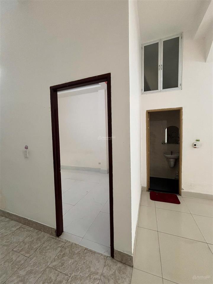 Cho thuê nhà nguyên căn làm văn phòng p. tam hiệp giá thuê 12tr/ tháng