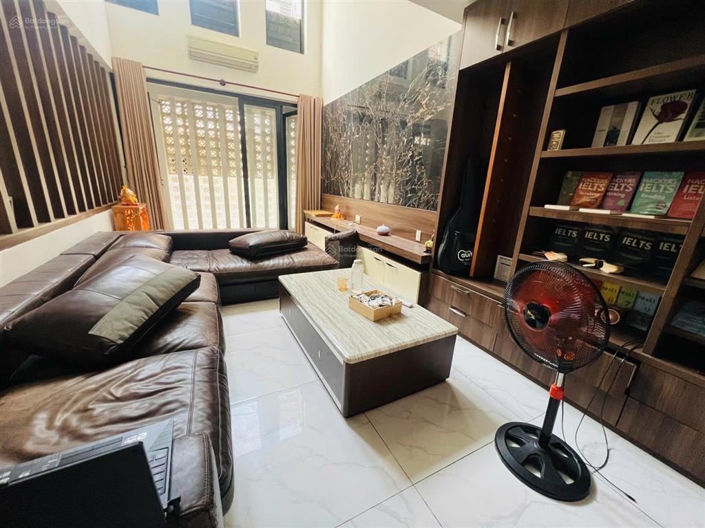 Bán nhà bình thạnh ngang lớn 7.2m, dài 17m, có gara ôtô, penthouse, ngay phan đăng lưu, giá 20.9 tỷ