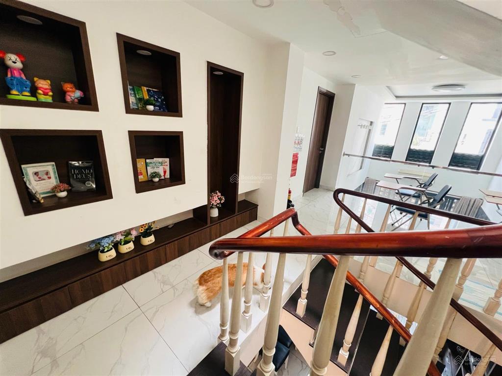 Bán nhà bình thạnh ngang lớn 7.2m, dài 17m, có gara ôtô, penthouse, ngay phan đăng lưu, giá 20.9 tỷ