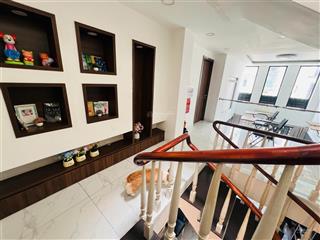 Bán nhà bình thạnh ngang lớn 7.2m, dài 17m, có gara ôtô, penthouse, ngay phan đăng lưu, giá 20.5 tỷ