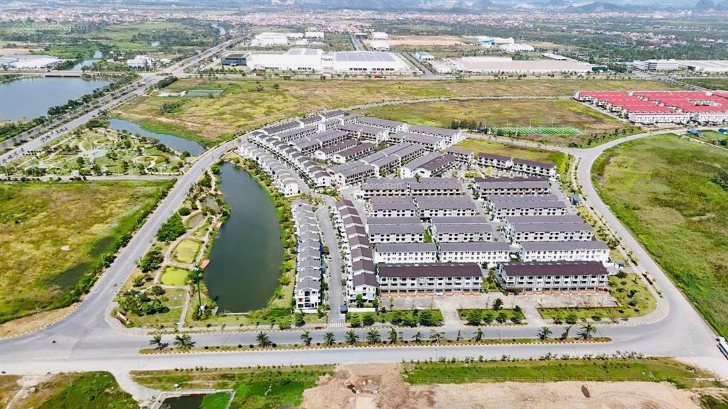 Siêu đẹp với căn 80m2 trục ngay cổng, gần công viên hướng bắc không lỗi lầm