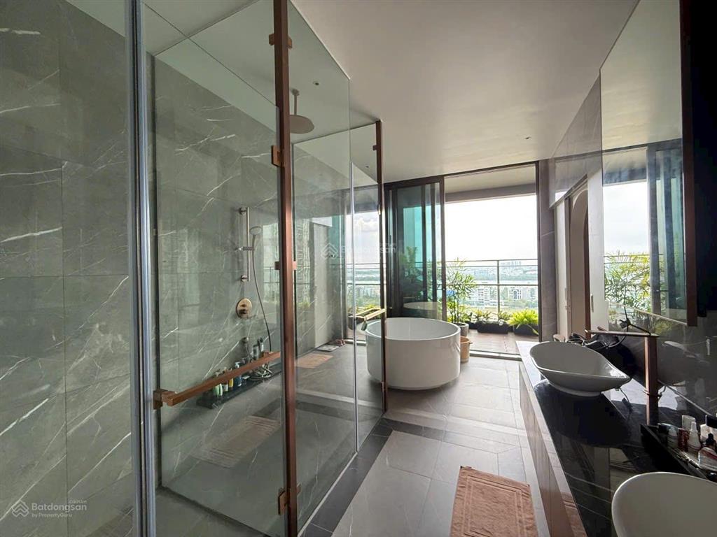 Bán biệt thự trên không 4 phòng ngủ 325m2 có hồ bơi riêng, nội thất cao cấp, view sông sài gòn