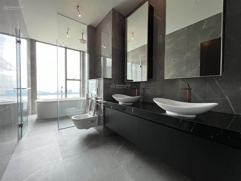 Siêu phẩm define 220m2 full nội thất tầng cao view sông sài gòn giá tốt.  0904 678 *** phú