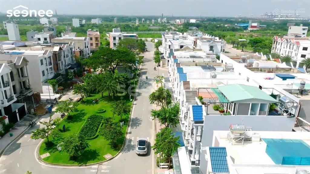 Chính chủ bán nhà khu đồng bộ kdc centana đường trường lưu p long trường tp thủ đức