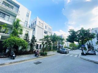 Bán Biệt thự Villa hơn 200m2 The Manor Central Park