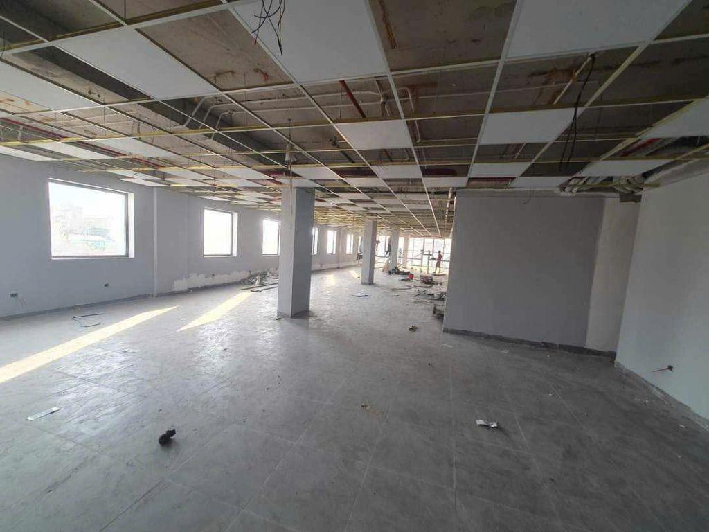 Bán Toà nhà 10 tầng 310m2 Mặt Phố Vũ Tông Phan