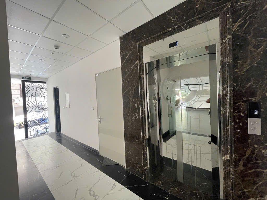 Bán nhà Mặt Phố Đào Tấn 160m2 x Mặt tiền 6.5m