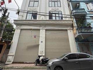 Cho thuê nhà trần cung dt 75m2, 7,5tầng mt 10m, thông sàn, thang máy + vs cuối. điều hòa, nóng lạnh