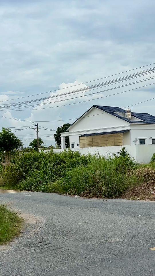 chính chủ bán đất đường nhựa thông chợ việt kiều kinh doanh tốt củ chi 1tỷ 450triệu 