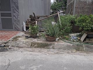 Cần bán đất dịch vụ trũng lai xá , dt 46,7m , mặt tiền 3,45m, cạnh đại học thành đô