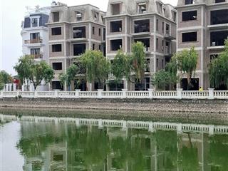 Cần bán biệt thự lideco , dt 225m lô góc , cạnh trục chính. gần hồ, nhiều tiện ích
