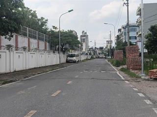 Cần bán đất dịch vụ trạm trôi , dt 94m , mặt tiền 6,28m , tiện ích đặc khu hành chính hoài đức