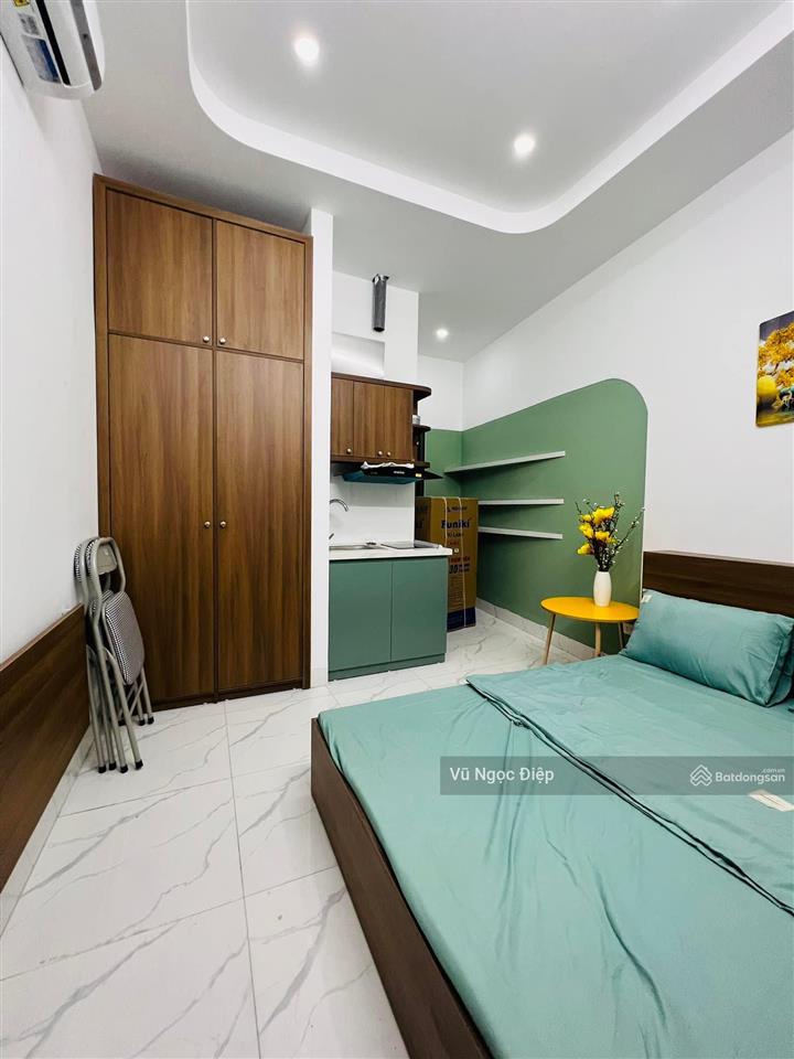 Tòa chdv ngã tư sở 55m2 mt 5m 7 tầng 17pkk giá chỉ 10.5 tỷ 0379 283 ***