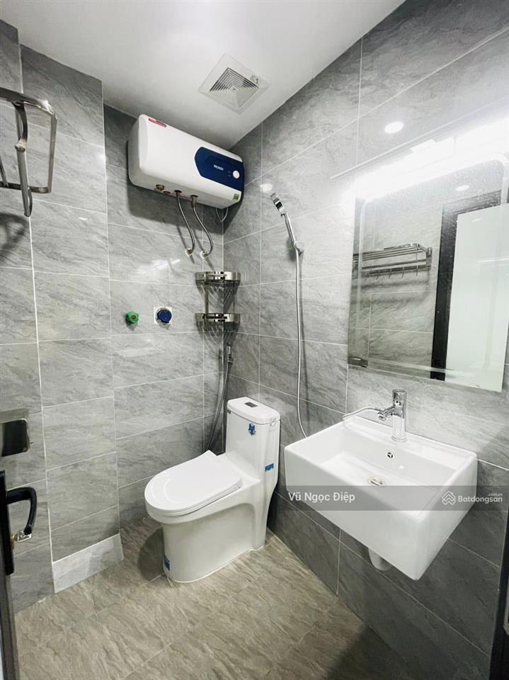 Bán tòa ccmn chiến thắng  văn quán 85m2 8 tầng 24pkk giá hơn 20 tỷ