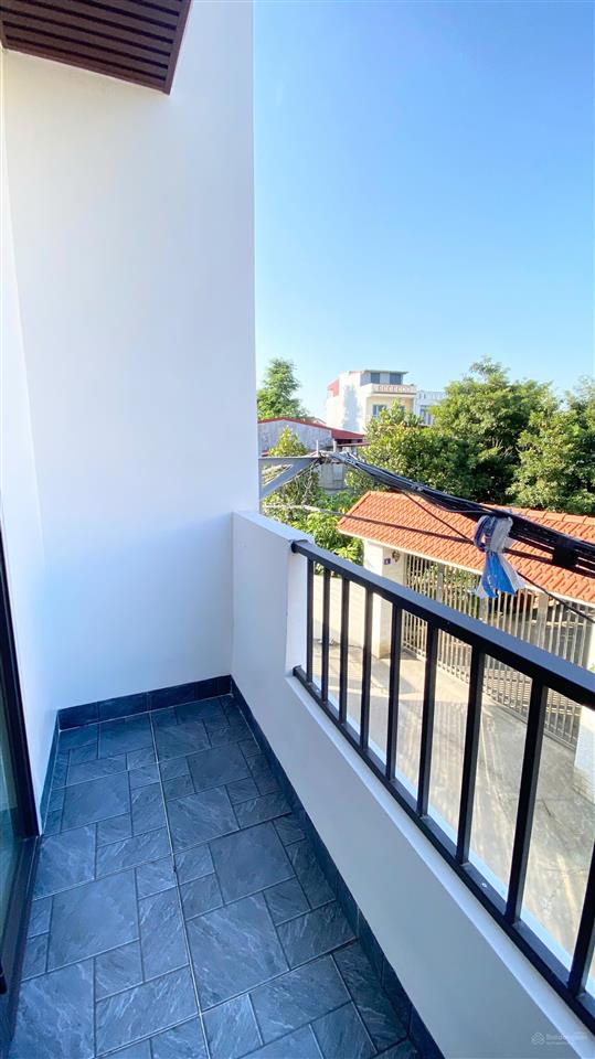 Sốc nhà 3 tầng 56m2 ngõ thông 5m, ngay ub hùng vương, hồng bàng, oto đỗ cửa